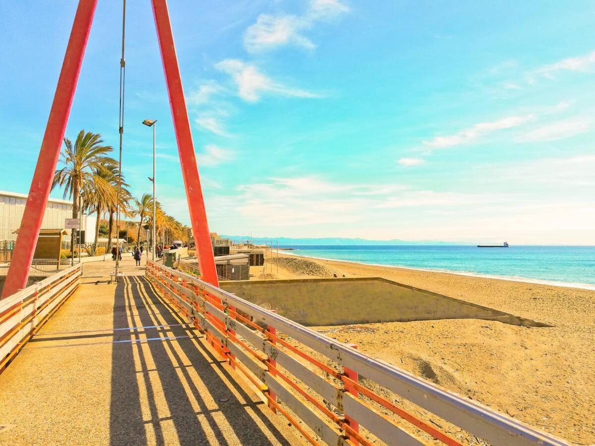 Modern & Bright Flat - 2 Min From The Sea Daire Savona Dış mekan fotoğraf