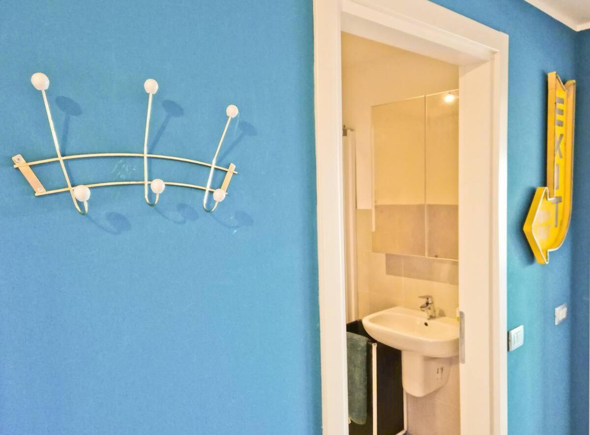 Modern & Bright Flat - 2 Min From The Sea Daire Savona Dış mekan fotoğraf