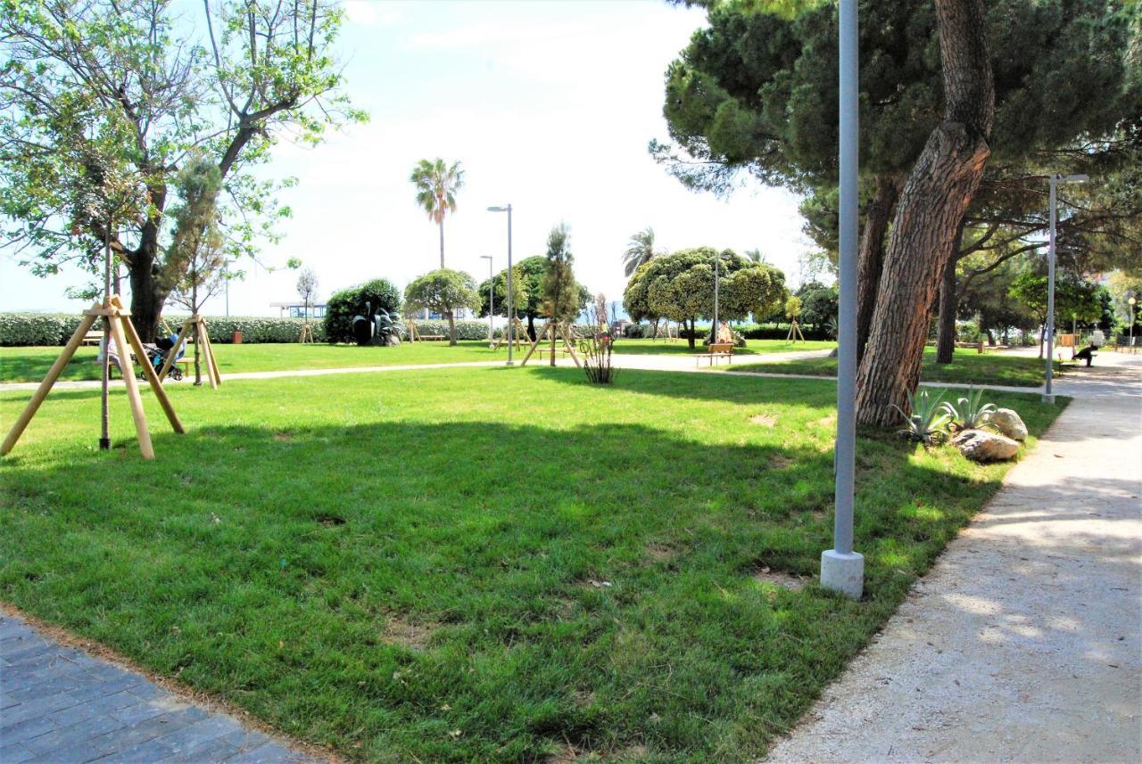Modern & Bright Flat - 2 Min From The Sea Daire Savona Dış mekan fotoğraf