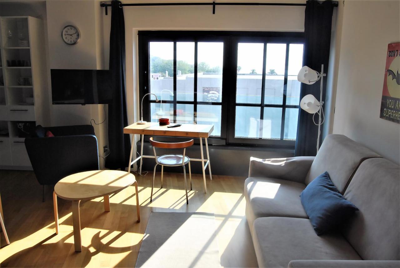 Modern & Bright Flat - 2 Min From The Sea Daire Savona Dış mekan fotoğraf