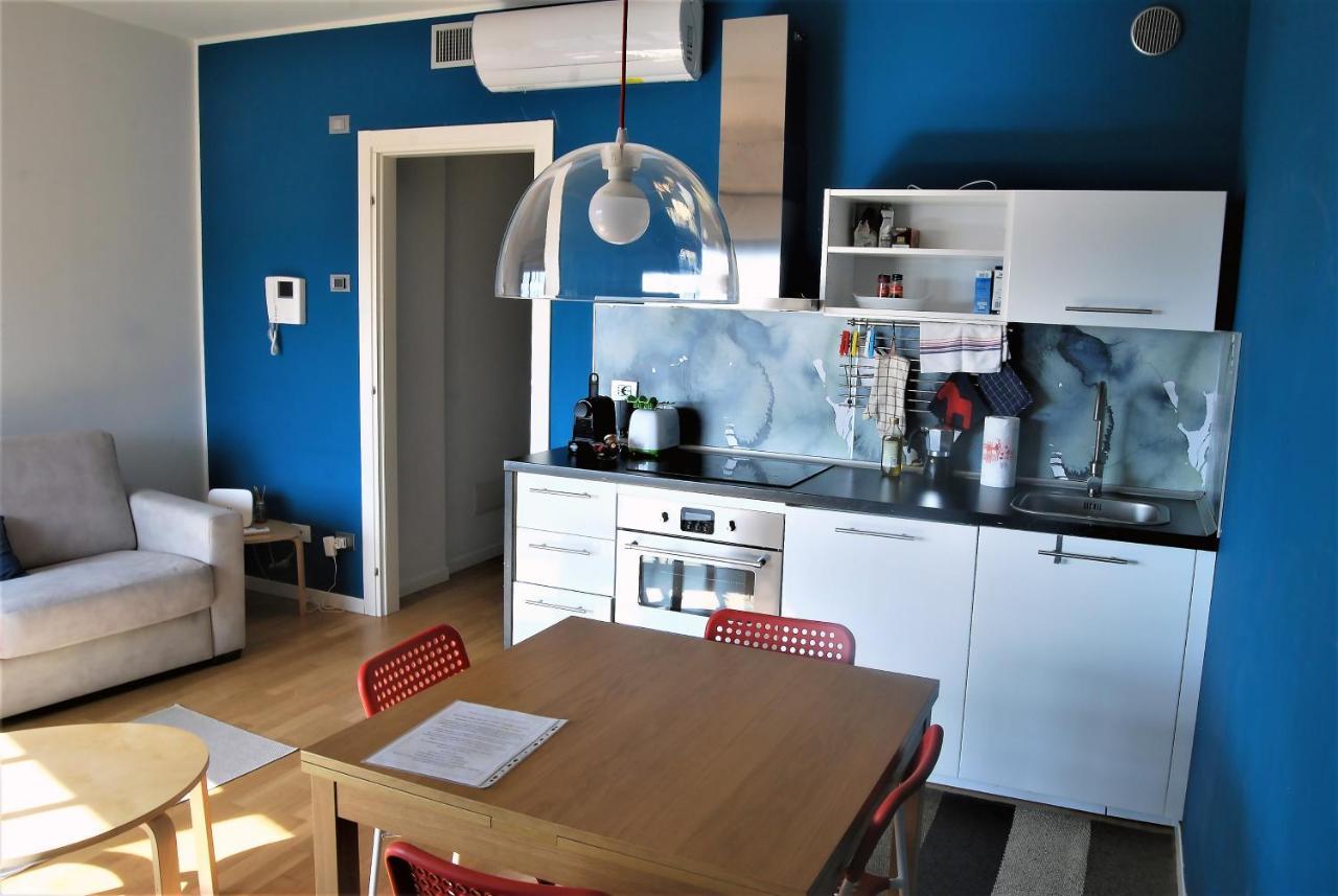 Modern & Bright Flat - 2 Min From The Sea Daire Savona Dış mekan fotoğraf